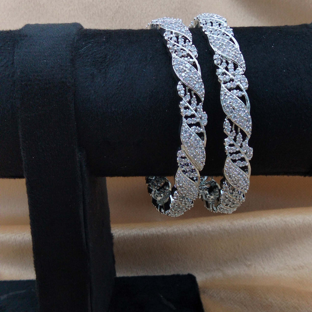 Antique Empress Carat Gold Plated Wave Bangles GD_ BGL 004