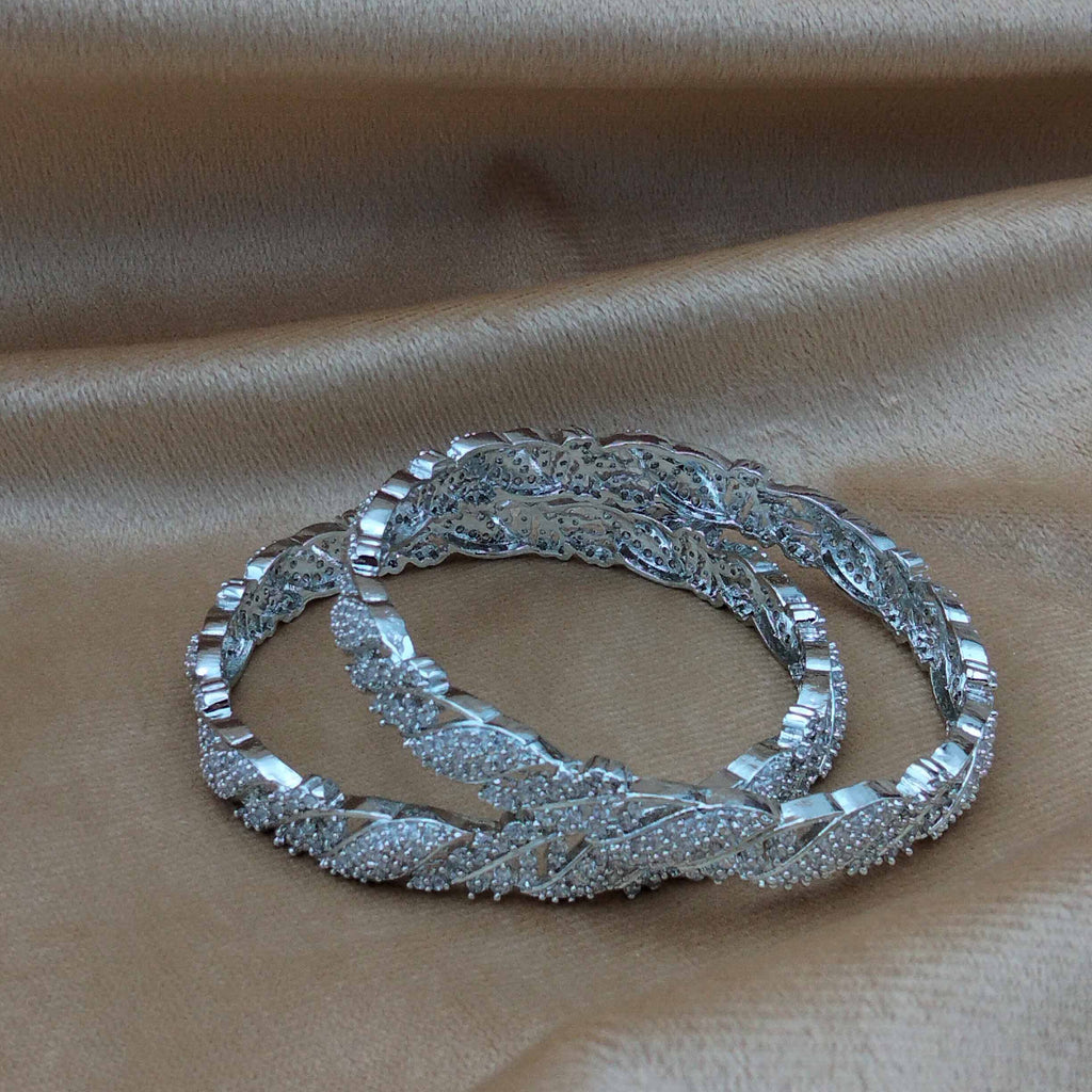 Antique Empress Carat Gold Plated Wave Bangles GD_ BGL 004