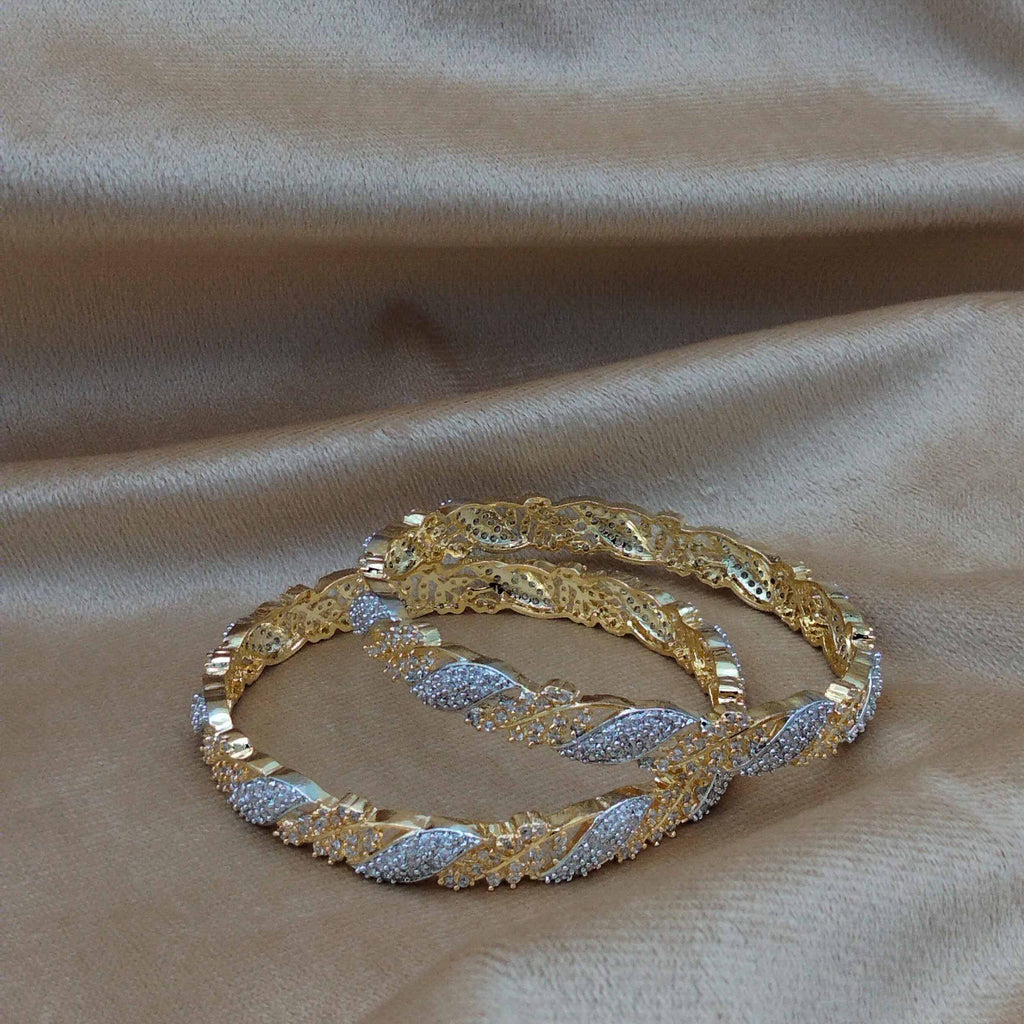 Antique Empress Carat Gold Plated Wave Bangles GD_ BGL 004