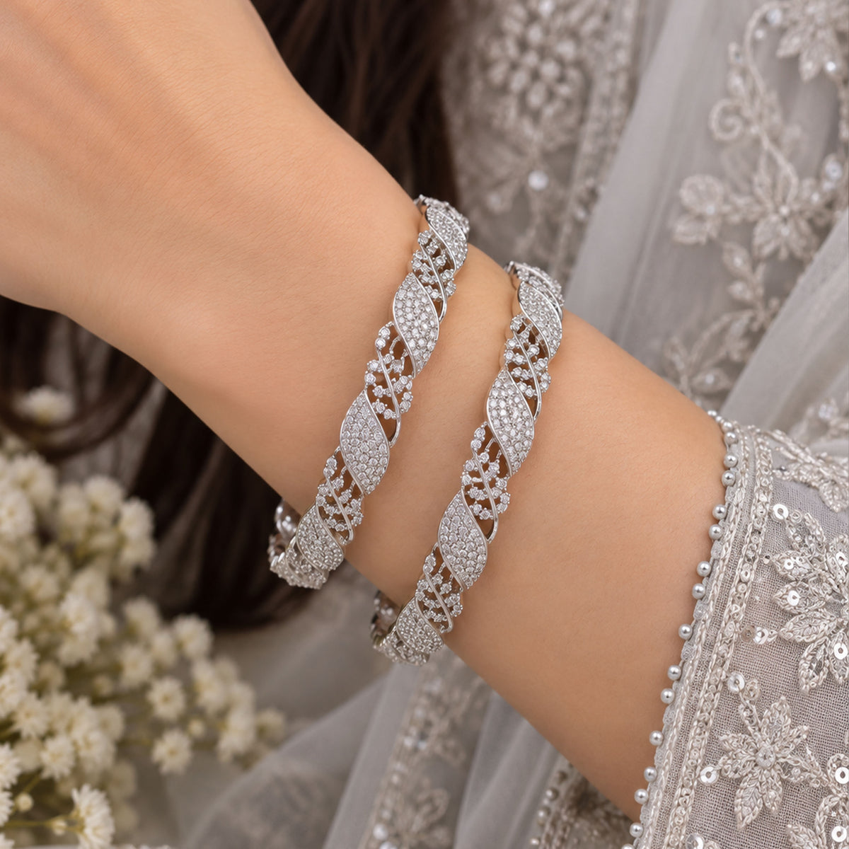 Antique Empress Carat Gold Plated Wave Bangles GD_ BGL 004