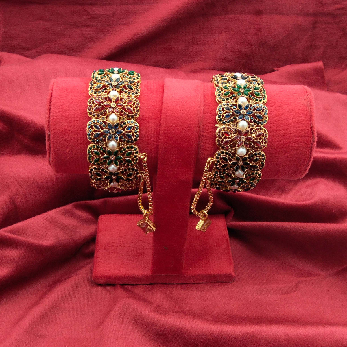 Victorian Zircon Floral Openable Bangles GD_ BGL 010