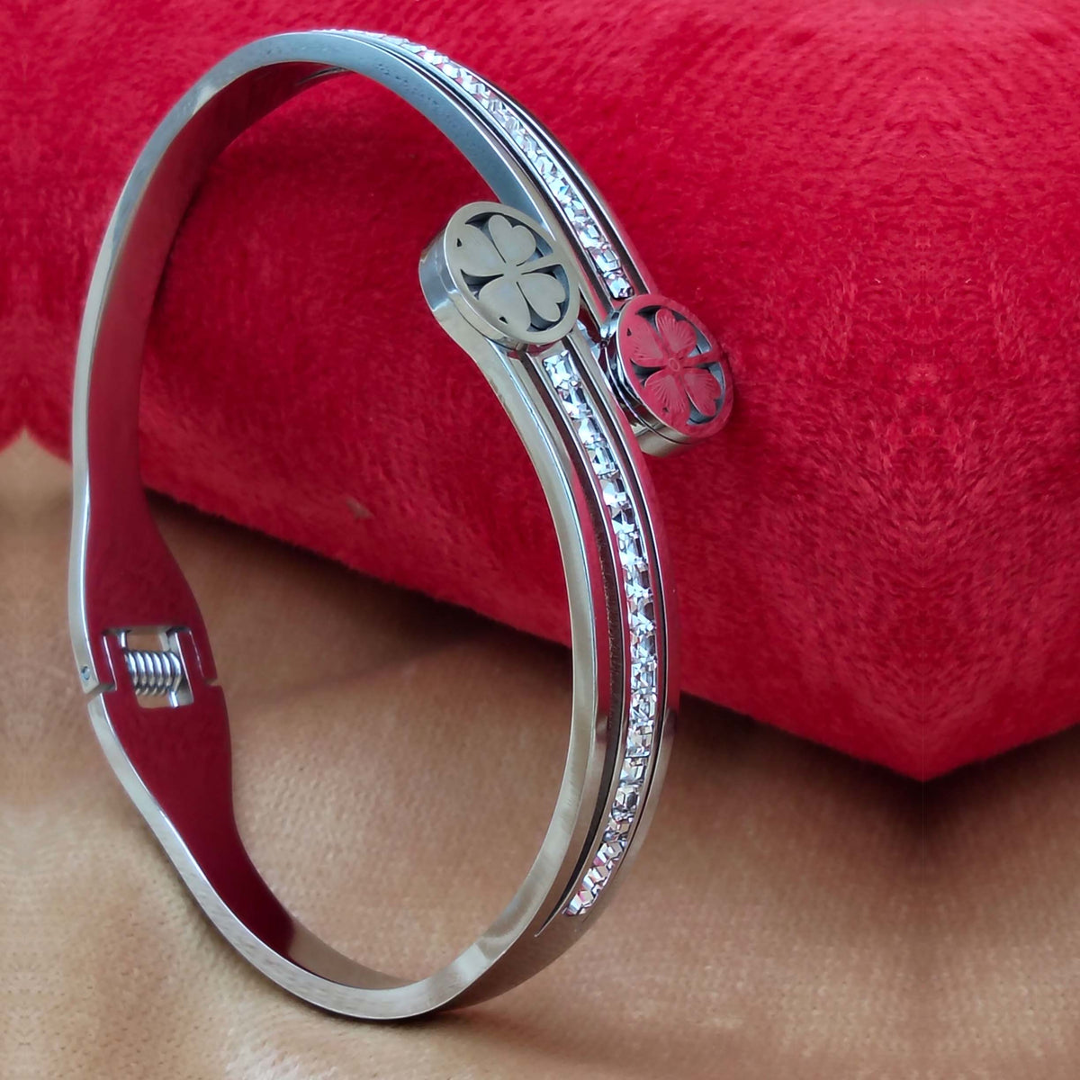  Antique Empress Floral Stainless Steel Adjustable Bracelet SL_ BR 002