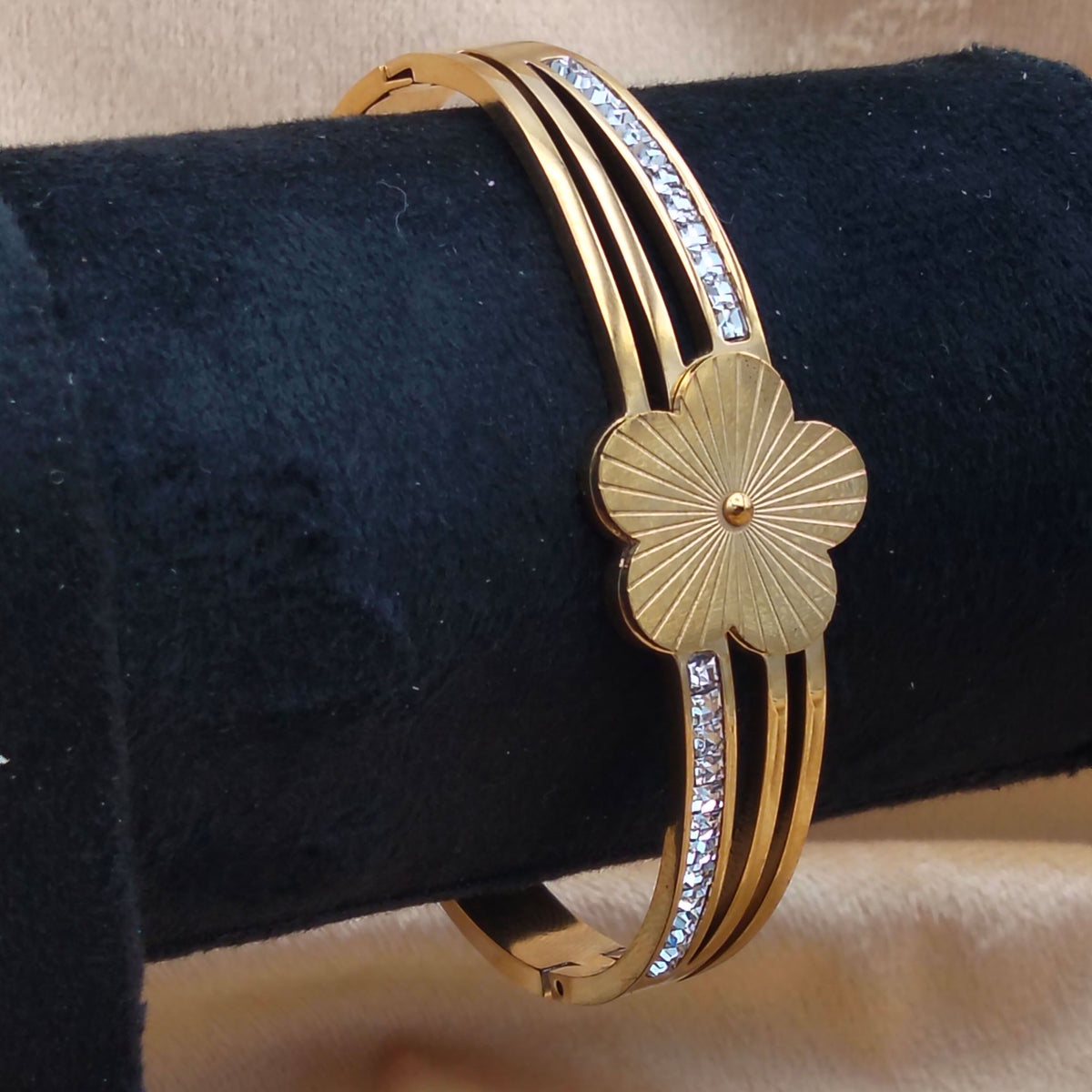  Regal Textured Floral Stainless Steel  Adjustable Bracelet GD_ BR 004