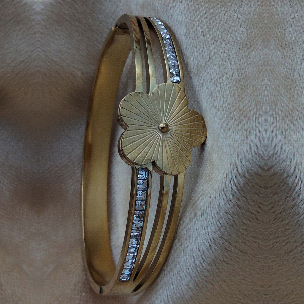  Regal Textured Floral Stainless Steel  Adjustable Bracelet GD_ BR 004