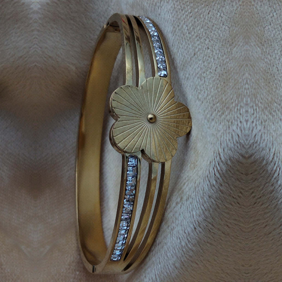  Regal Textured Floral Stainless Steel  Adjustable Bracelet GD_ BR 004