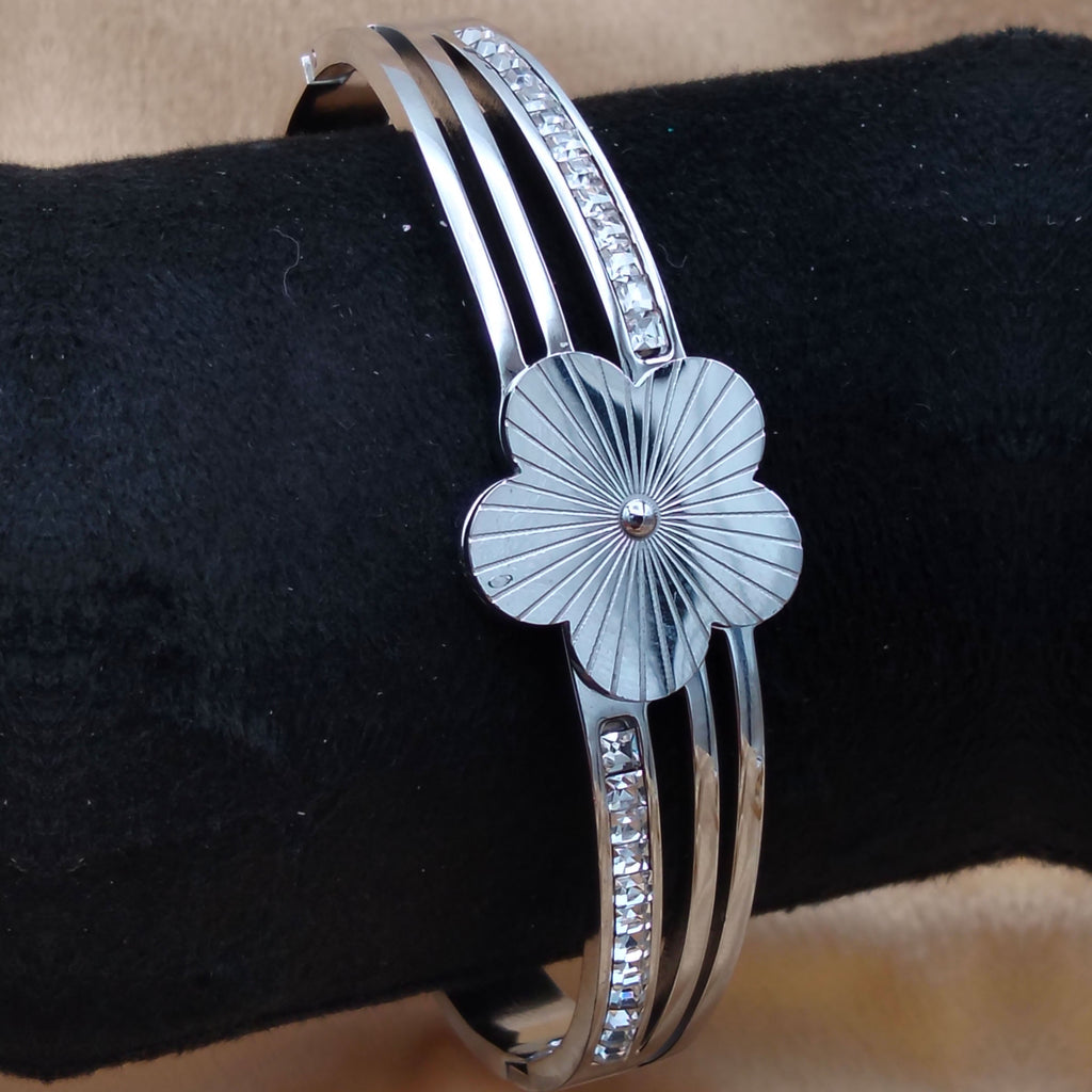  Regal Textured Floral Stainless Steel  Adjustable Bracelet GD_ BR 004