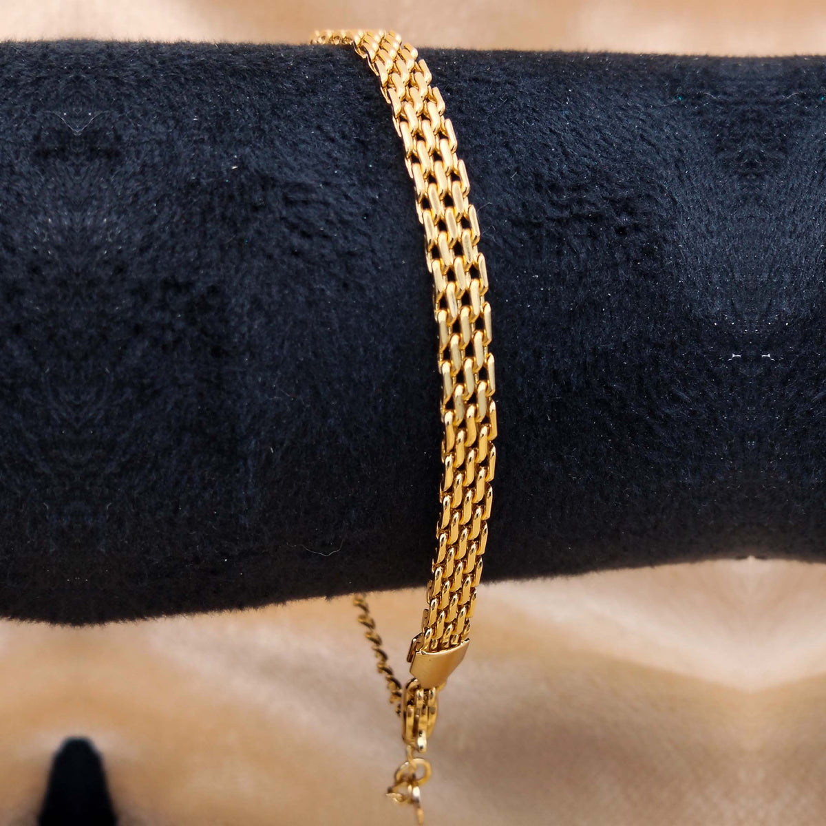 Antique  Sleek Stainless Steel Chain Adjustable Bracelet GD_ BR 010