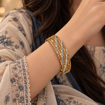 Stainless Steel Leaf Cutout Openable Bracelet  GD_ BR 017