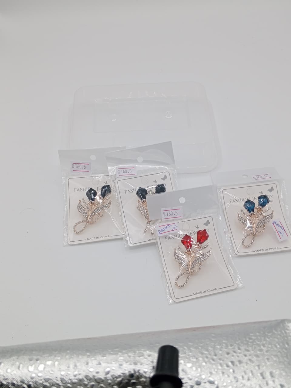 Flower Leaf Brooch Pin with Heart Stone Petals_ 001