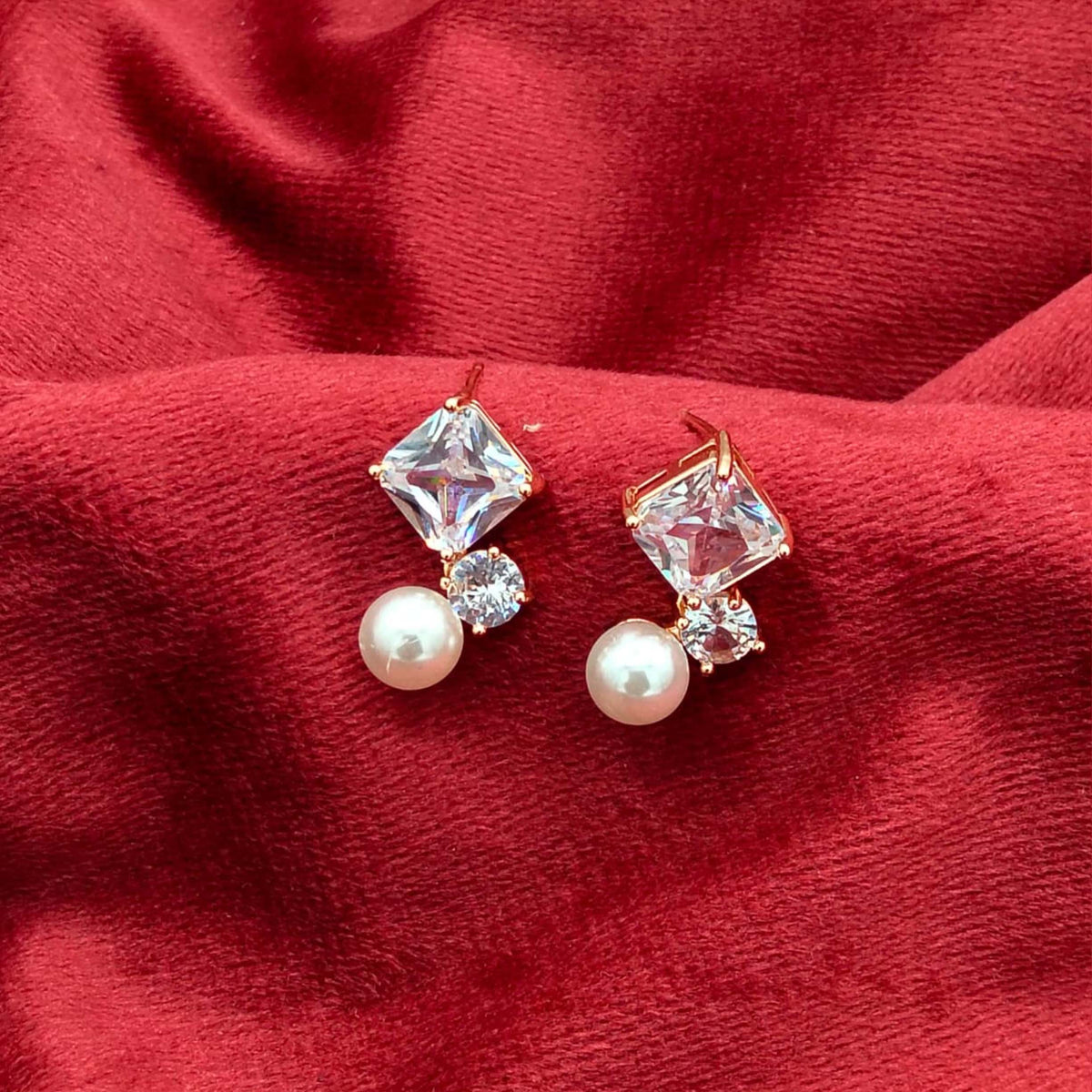 Ottoman Emerald & Pearl Regal Studs GD_ ER 006