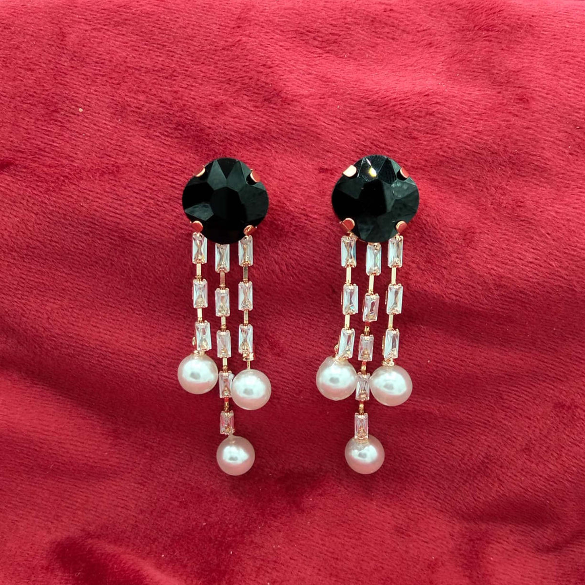 Victorian Noir Clover Drop Earrings GD_ ER 025