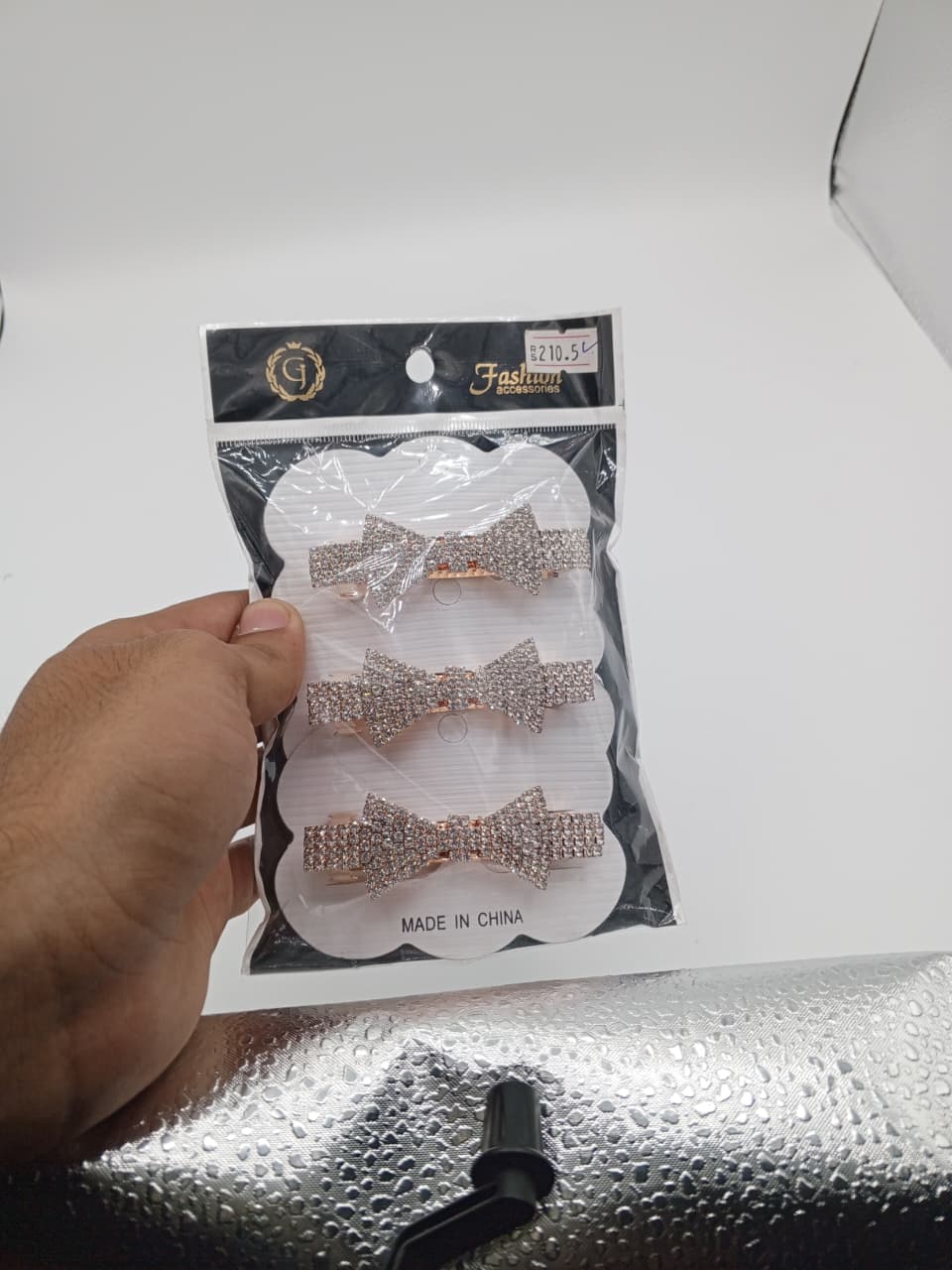 Glamorous Diamante Bow Hair Clip Trio _ 001