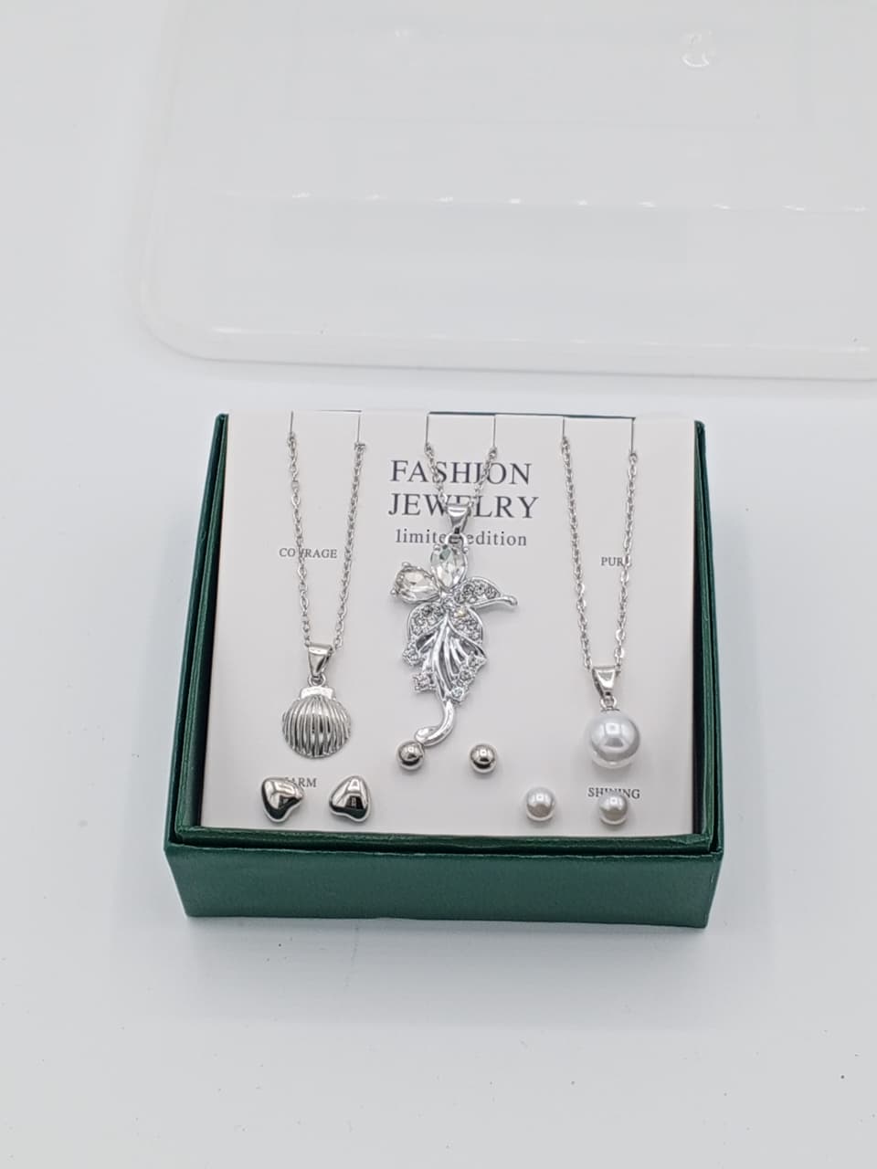 Victorian Charm Pendant & Stud Earrings Set SL LK_ 004