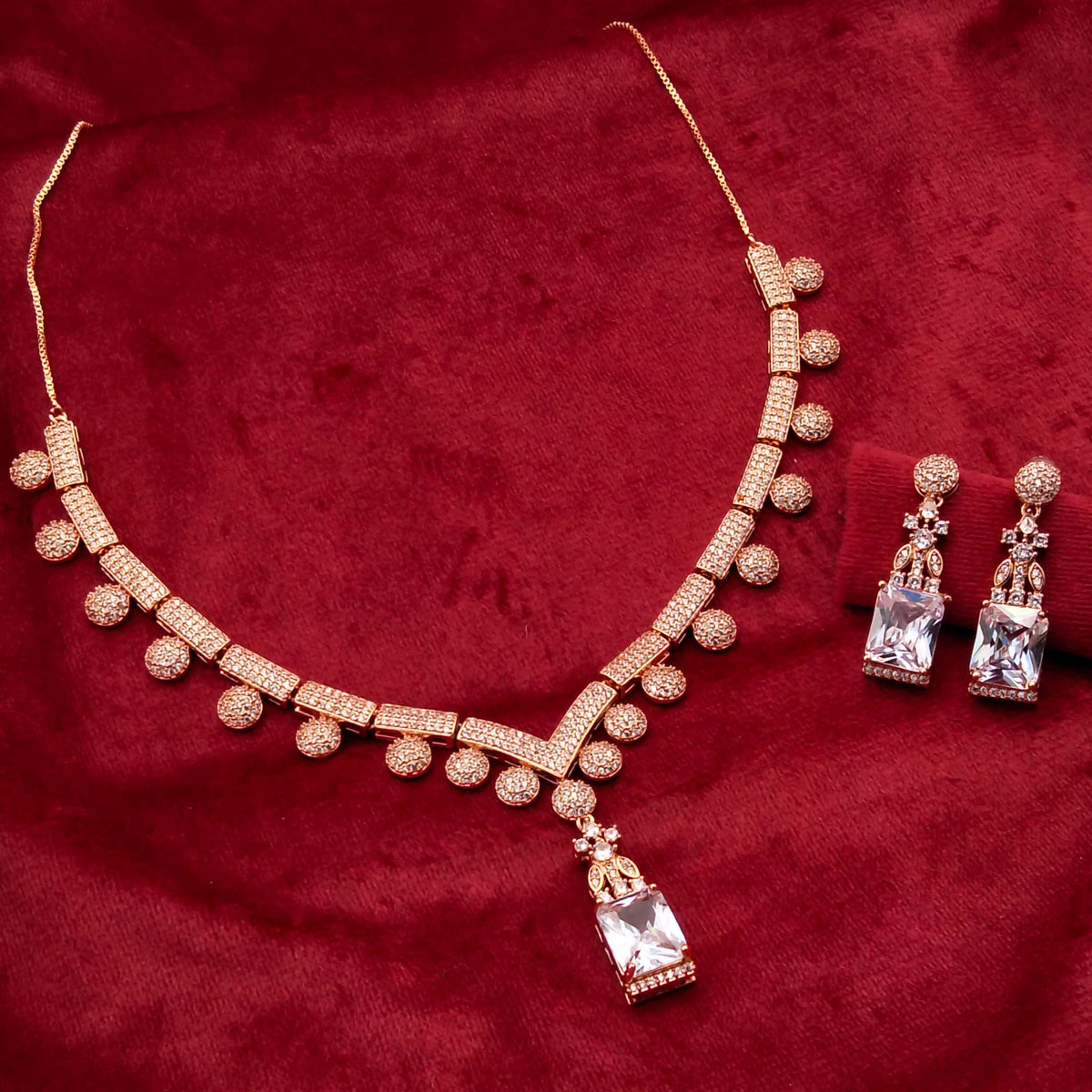 Regal 24K Gold Plated Crest Necklace Set GD_ NK 005