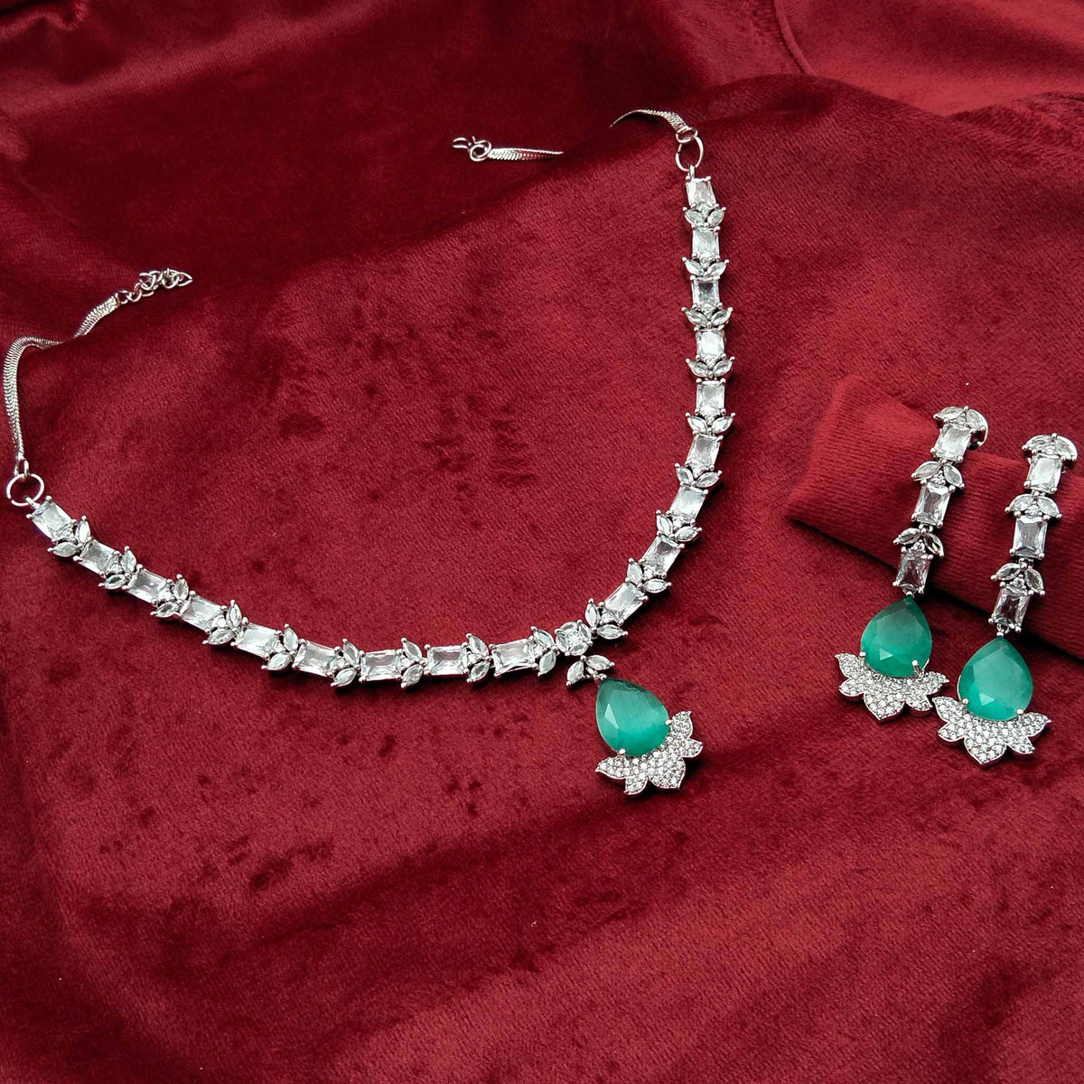 Regal 24K Gold Plated Mint Crystal Necklace Set GD_ NK 007