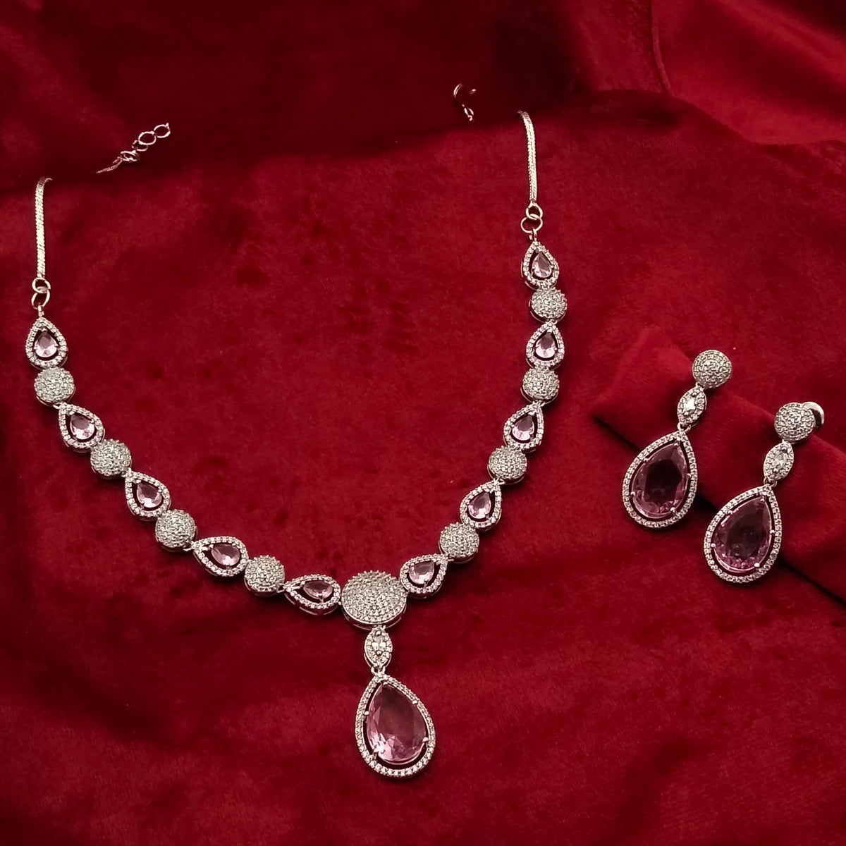 Regal 24K Gold Plated Rose Crystal Necklace Set SL_ NK 008