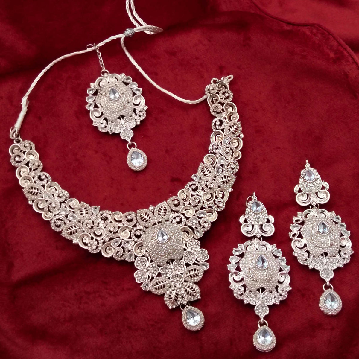 Victorian Filigree Swirl Statement Necklace Set GD_ NK 010