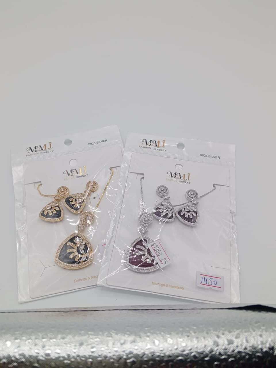 Victorian Triangular Fan Crystal Pendant Set GD_ NK 016