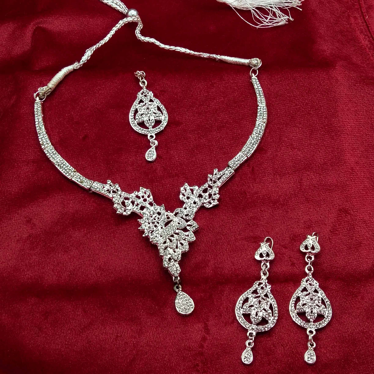 Victorian Cascading V-Shape Crystal Necklace Set GD_ NK 020