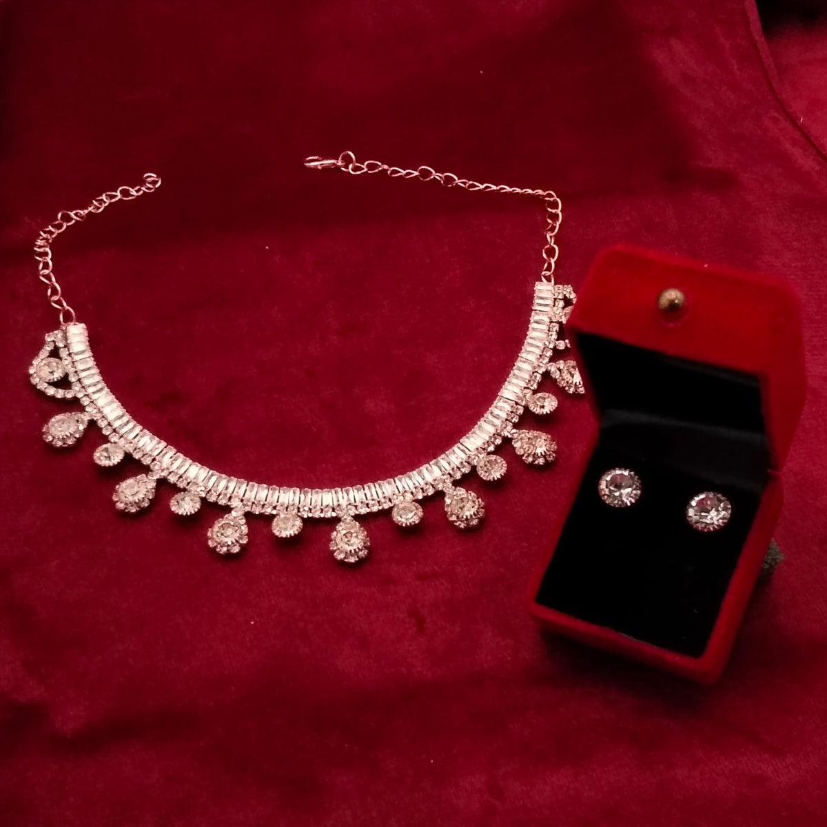 Monarch Crystal Solitaire Necklace Set GD_ NK 023