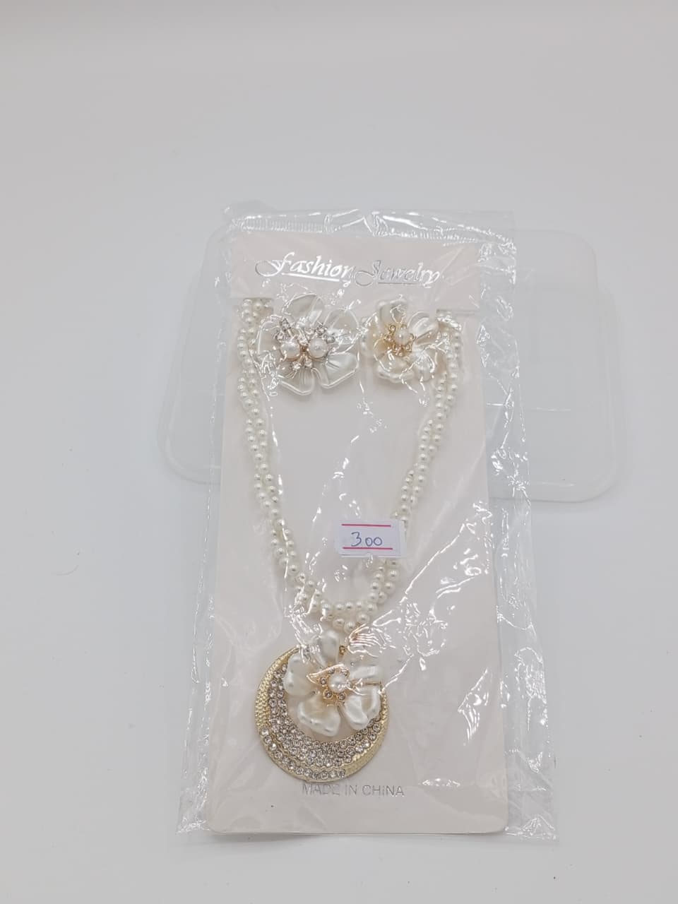 Victorian Crescent Moon Pearl Strand Floral Necklace Set GD_ NK 025