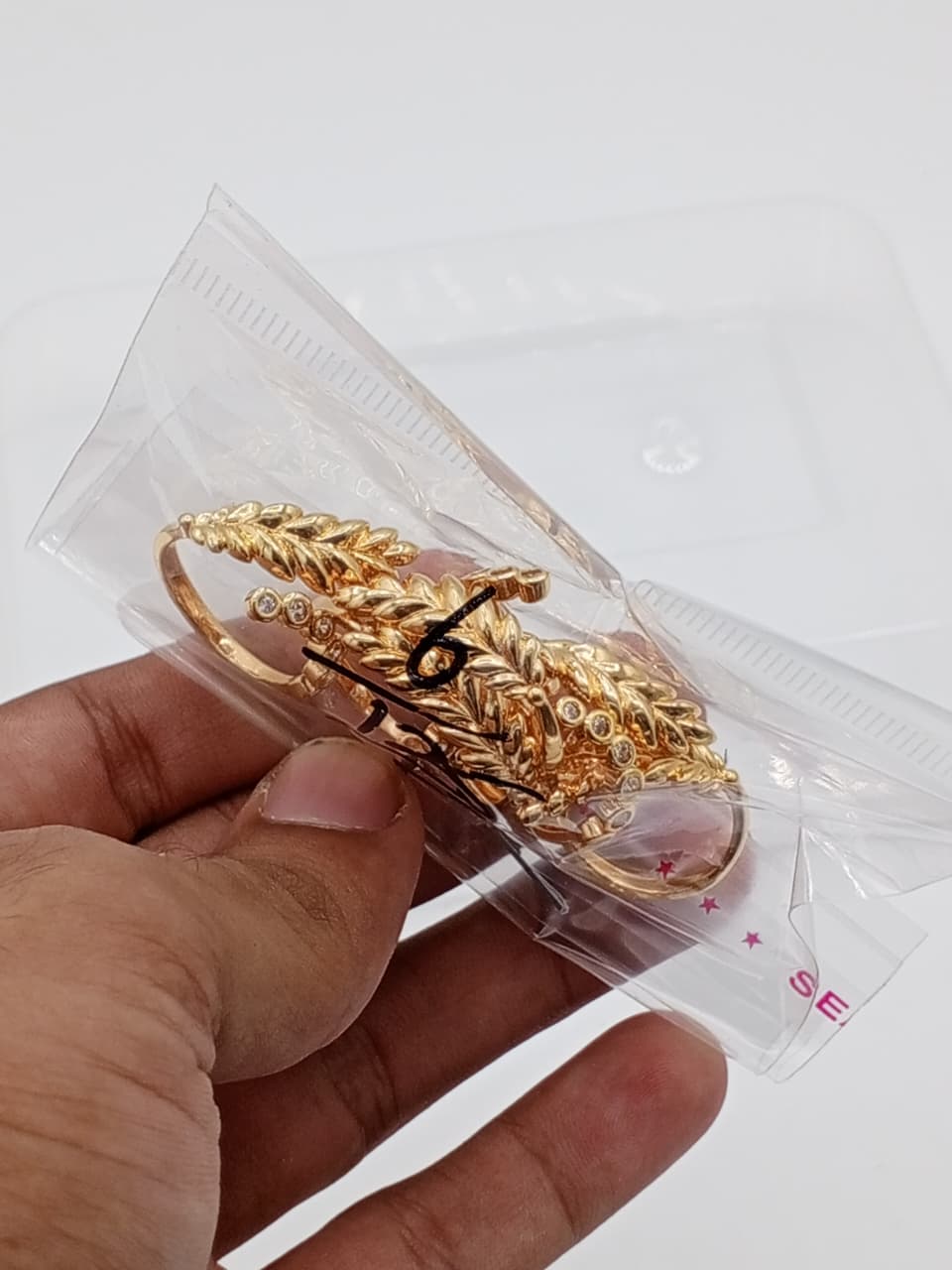 Adjustable Gold Botanical Ring with Delicate Leaf Motif GD RNG_ 004