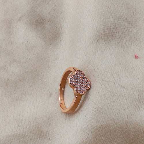 Adjustable Gold Textured Clover Statement Ring GD RNG_ 005