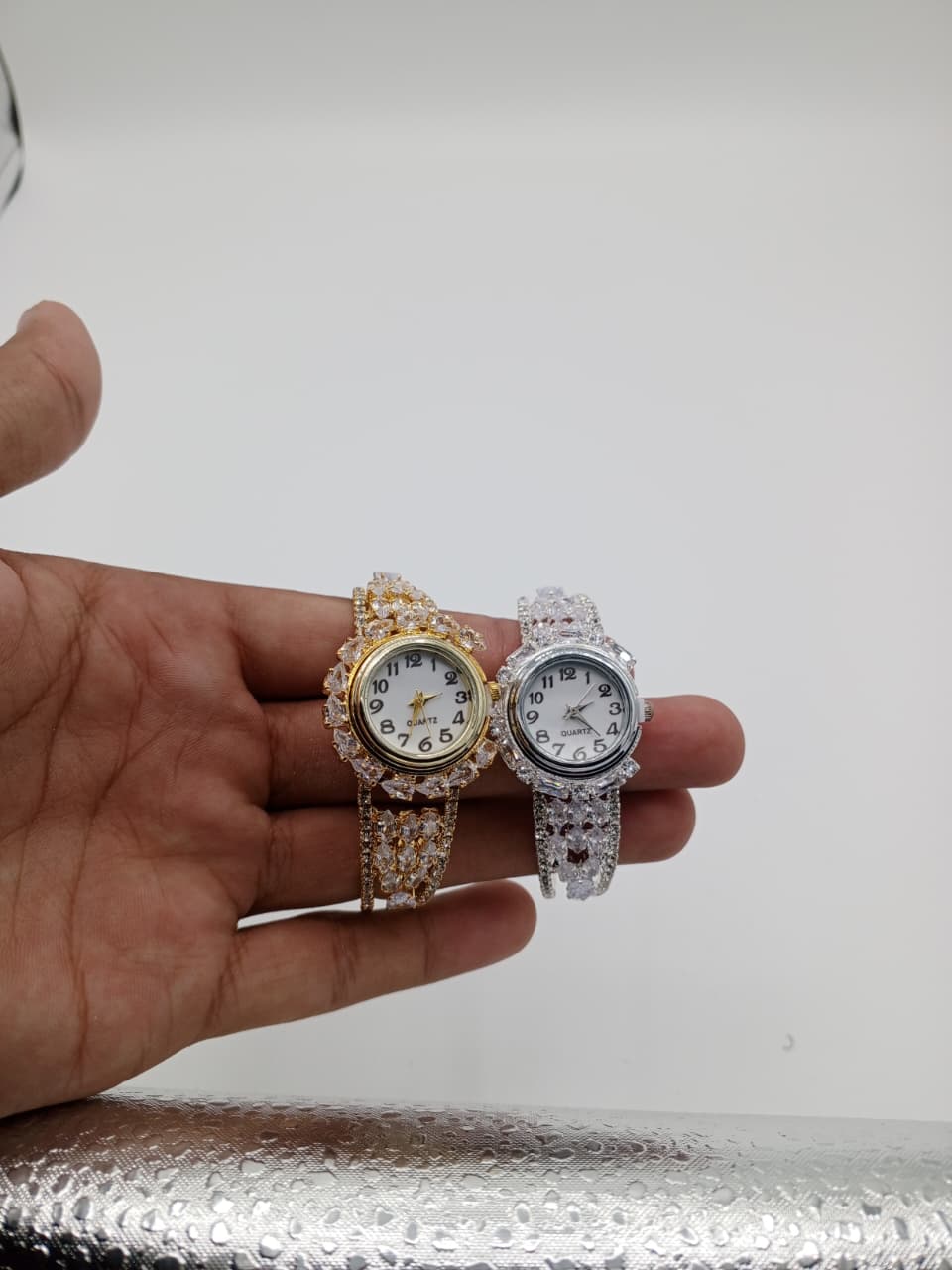 Regal Full Zircon Cluster Bracelet Watch GD_ WT 003