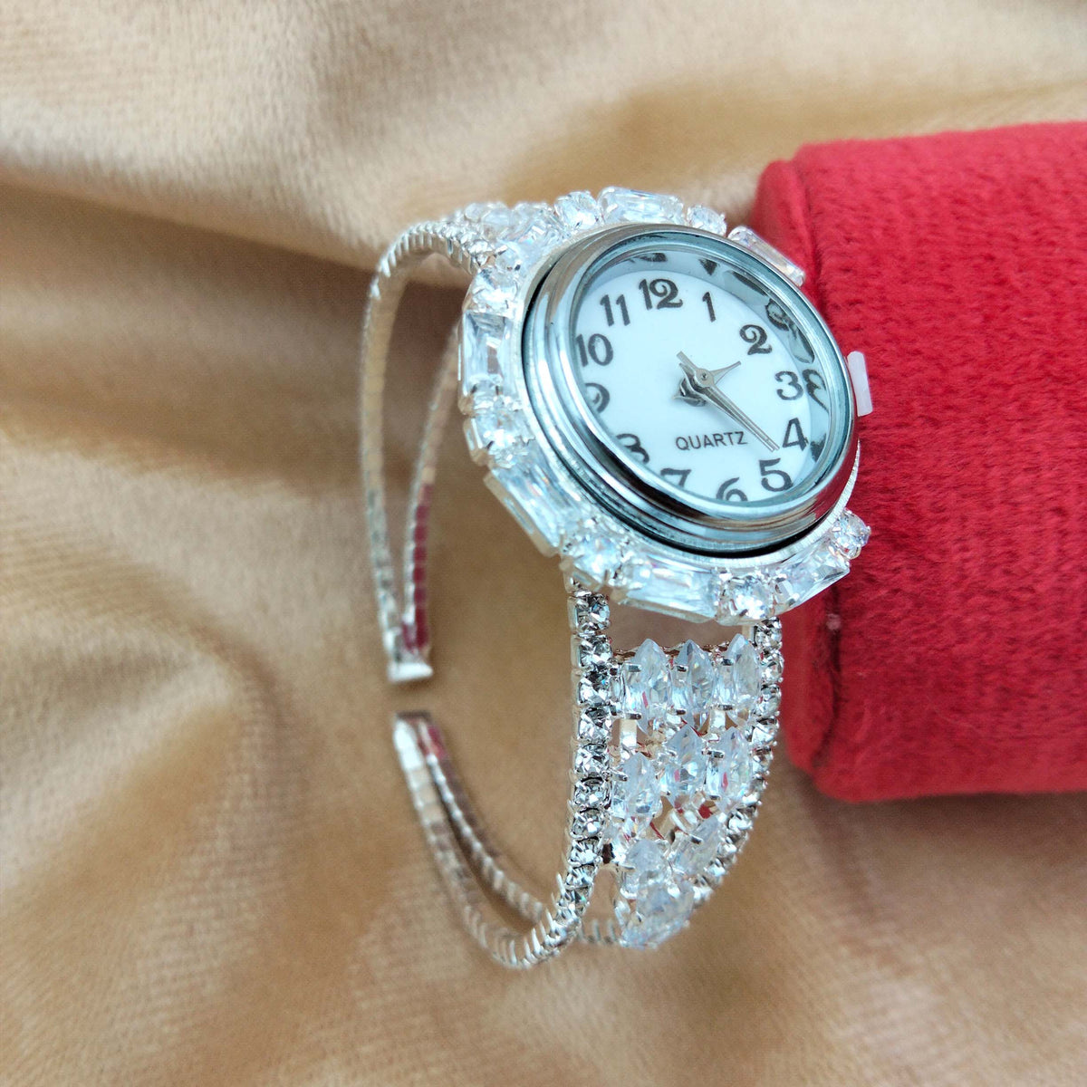 Regal Full Zircon Cluster Bracelet Watch GD_ WT 003
